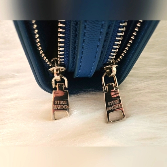 Steve Madden *Rare* Y2K Vintage Cirulean Blue Crossbody Bag - Picture 6 of 10